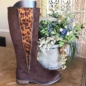 Pierre Dumas Womens Barcelona-18 Leopard Print Low Heel Zip Knee High Boot